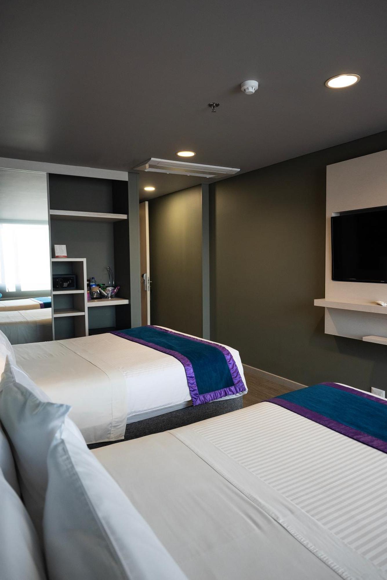 Hotel Black Tower Premium โบโกตา ภายนอก รูปภาพ