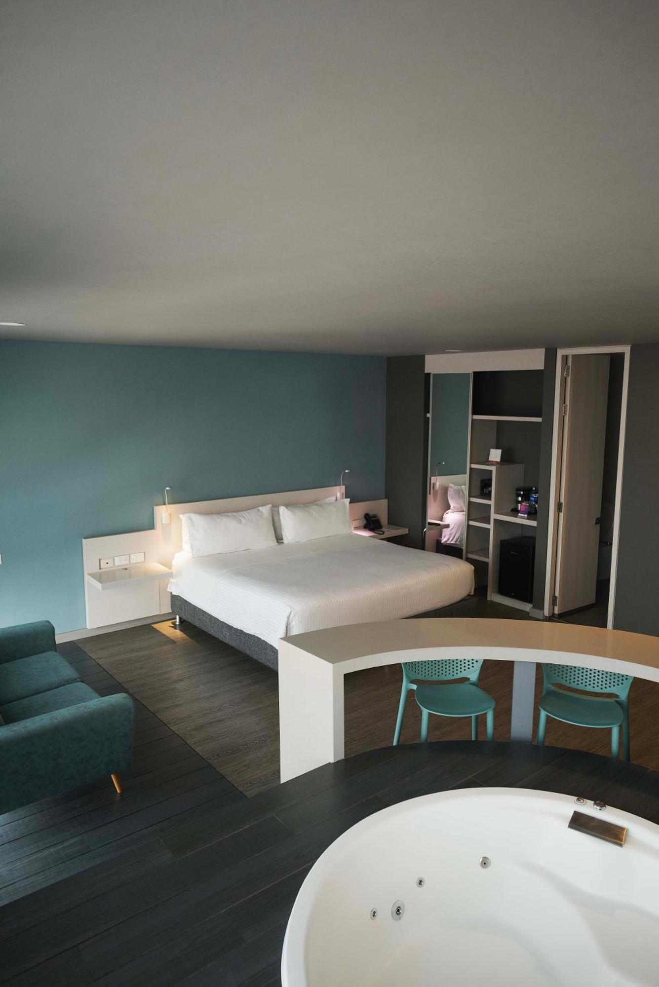Hotel Black Tower Premium โบโกตา ภายนอก รูปภาพ